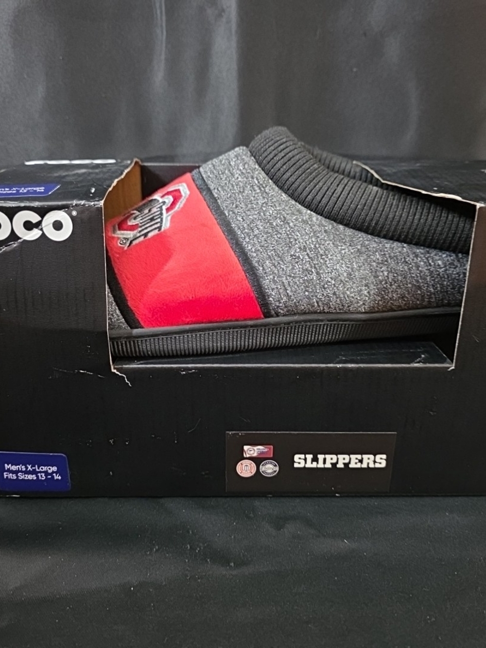 FOCO NCAA Ohio State Buckeyes slippers in men's size X-Large (fits sizes 13-14)